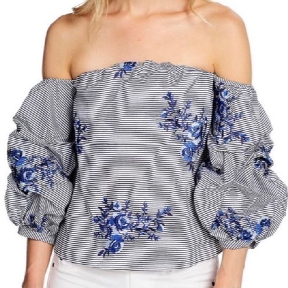 Marc Bouwer Tops - Off Shoulder Floral blouse top